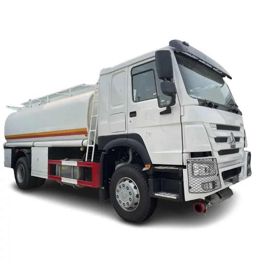 SINOTRUK HOWO 14000L Oil Tank Truck