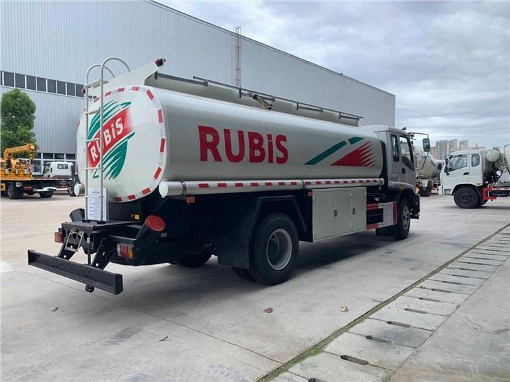 Carbon Steel ISUZU FTR 15Tons Fuel Tanker Truck