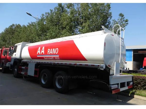 HOWO 18000 Liters Oil Tank Truck