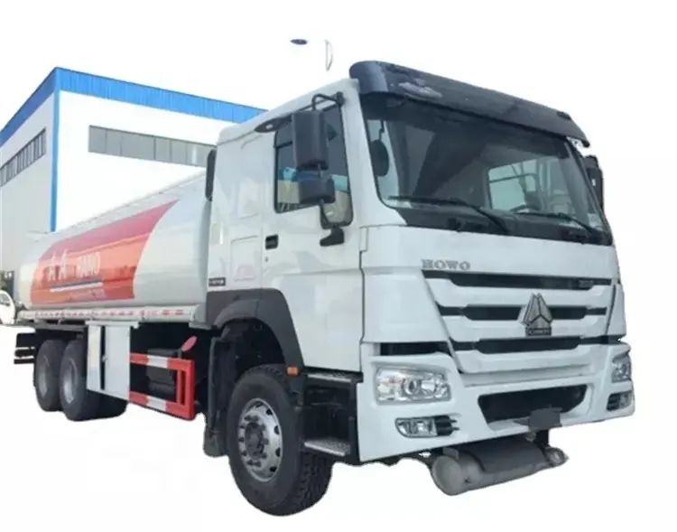 HOWO 18000 Liters Oil Tank Truck