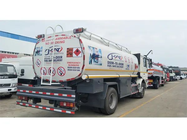 Shacman F3000 4X2 16000liters Oil Tank Truck