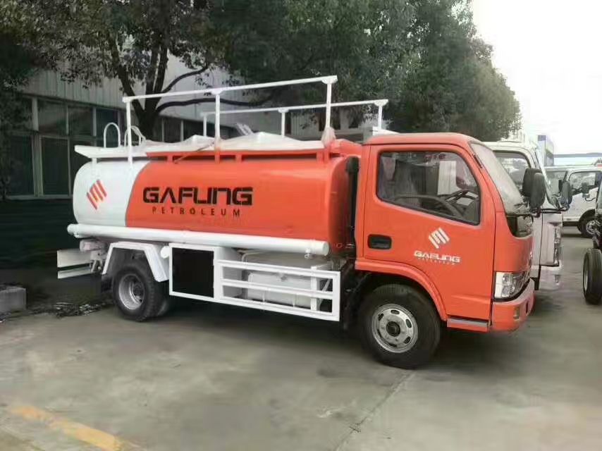 Dongfeng 4Tons Fuel Tank Truck