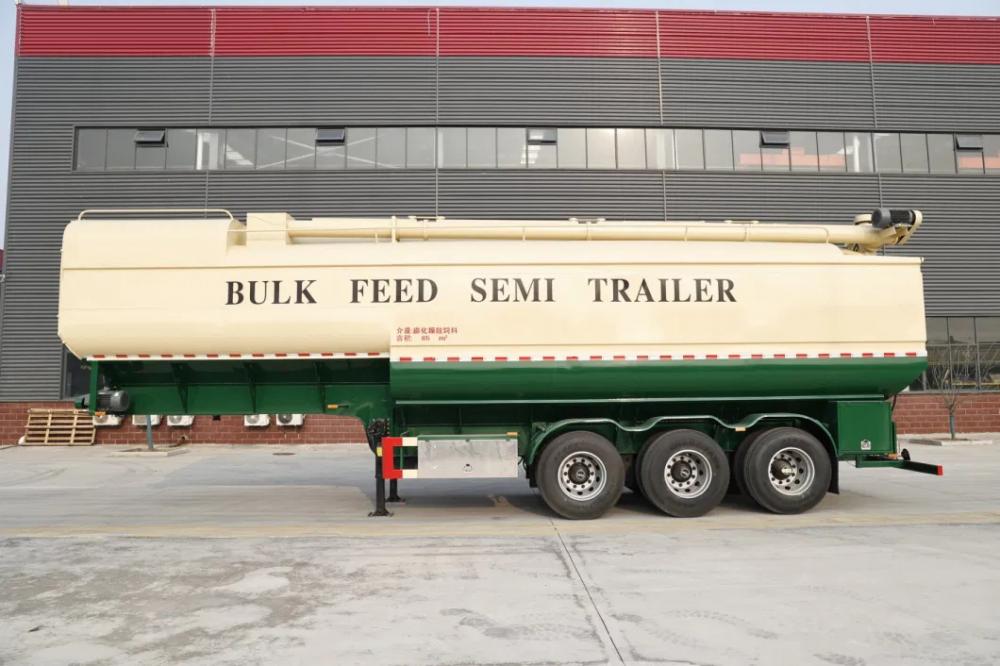 11meter Bulk Feed Trailer Equipped with Auger Conveyor