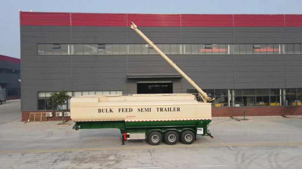 11meter Bulk Feed Trailer Equipped with Auger Conveyor