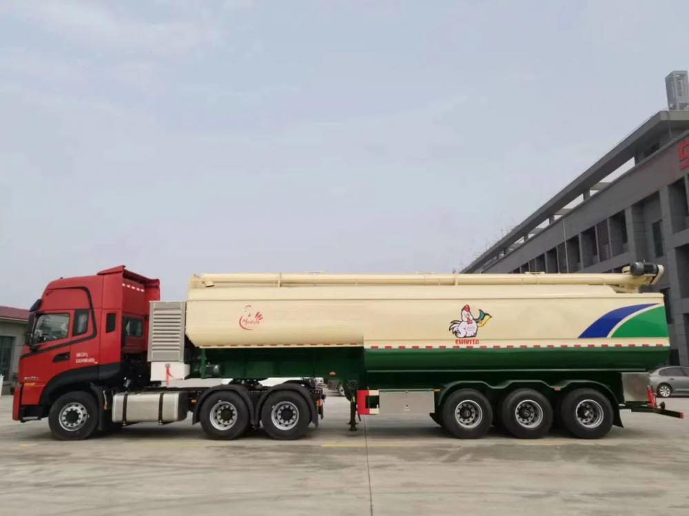 11meter Bulk Feed Trailer Equipped with Auger Conveyor and 50kv Self Generating Power Supply