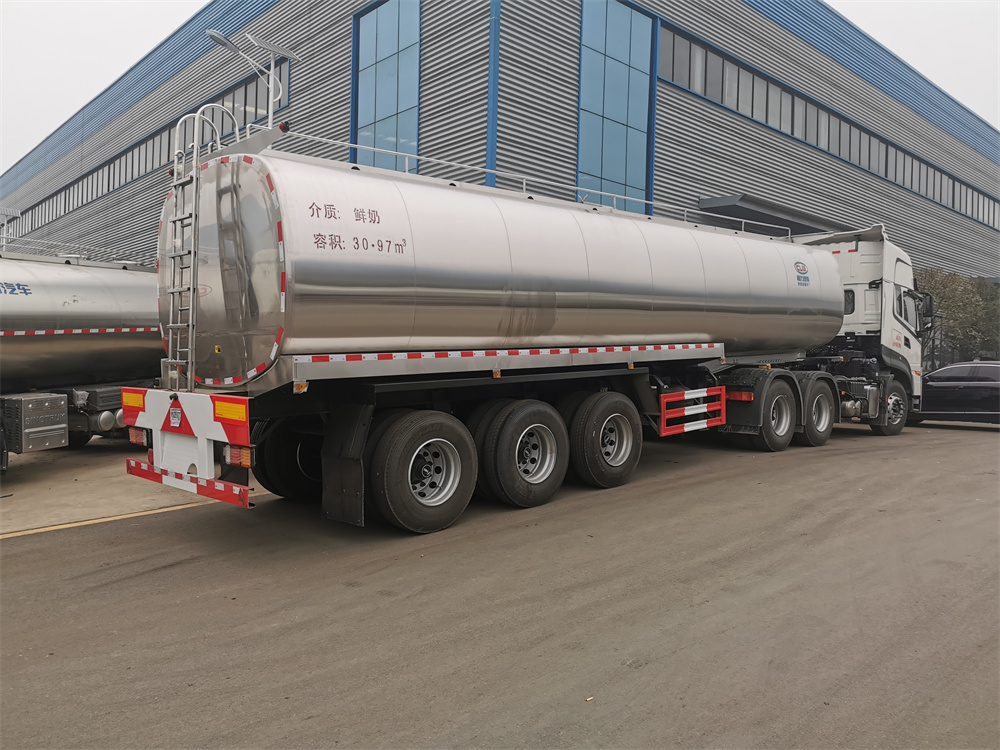3 Axle Stainless Steel 32000L 32cbm Insulated Milk Transport Tank Trailer