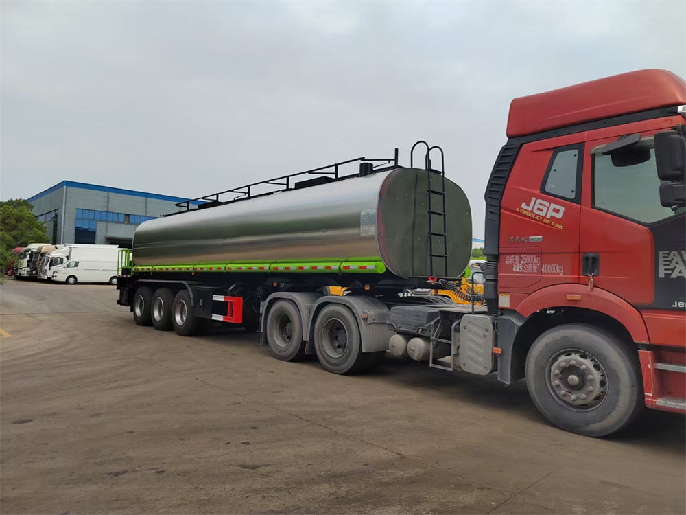 3 Axles 40cbm Insulated Asphalt Transport Tank Semi Trailer with Independent operation Heating Burner
