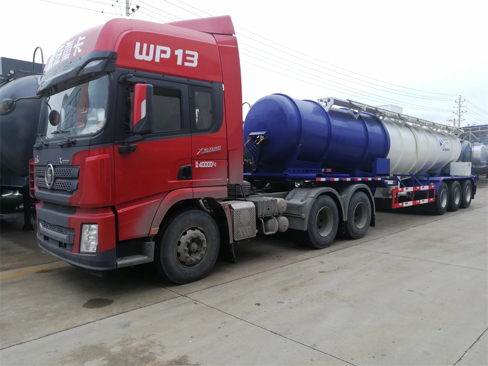 3 Axles 22000L 22cbm V Type 3 Axles Chemical Liquid Tank Semi Trailer