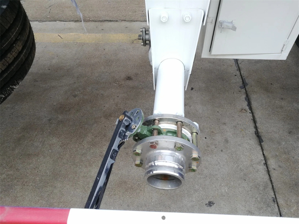 3 Axles 22000L 22cbm V Type 3 Axles Chemical Liquid Tank Semi Trailer