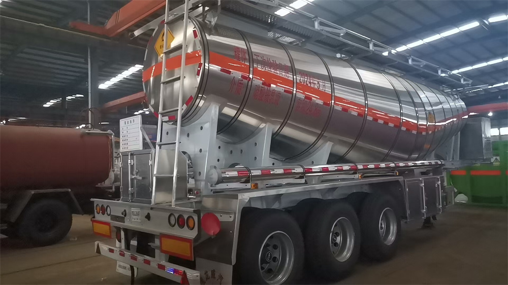 3 Axles 25cbm V Shape Insulated Ammonium Nitrates Emulsion Chemical Tank Trailer
