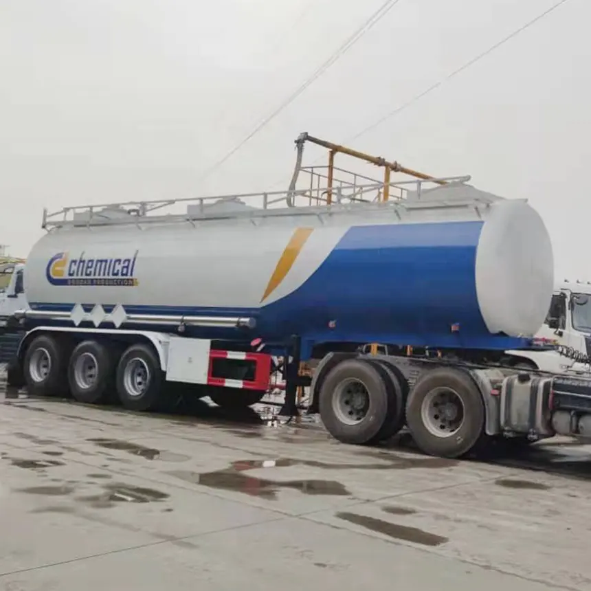 3-Axle 32000L Chemical Semi-Trailer High Concentration Sulfuric Acid Transport Tank Semi-Trailer with PE Inner Lining