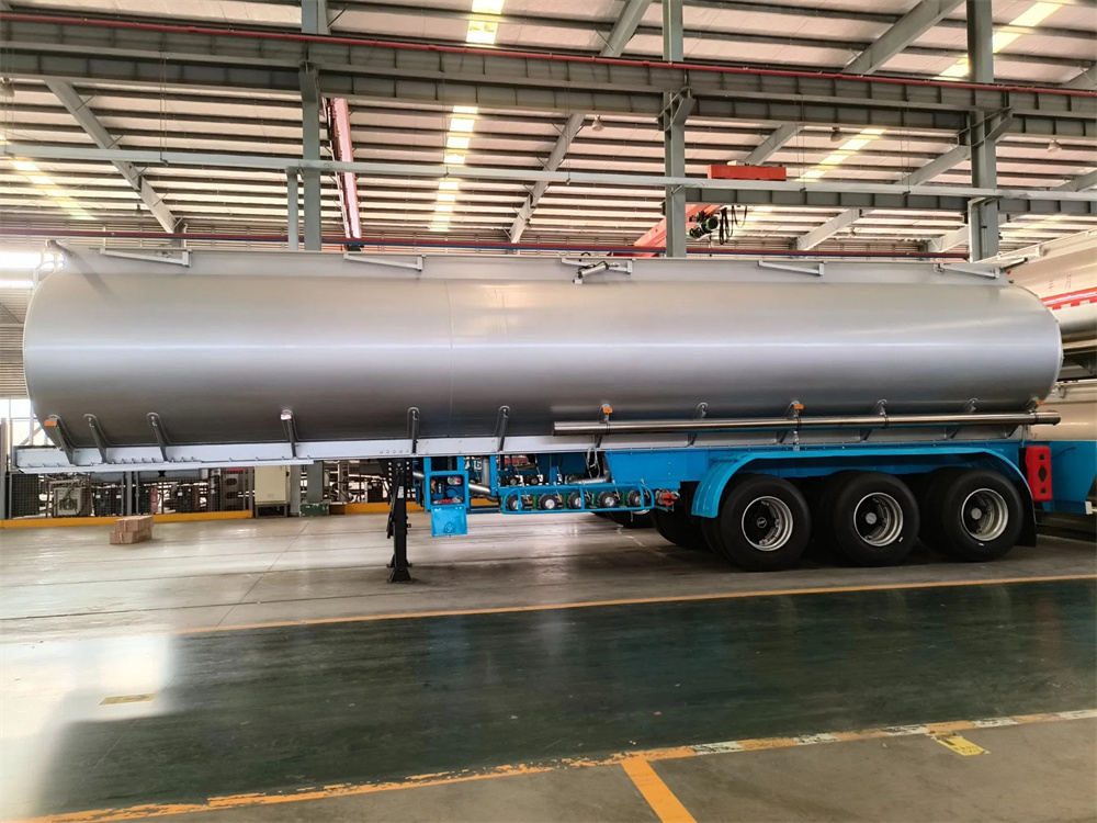 3 Axle 33cbm 33000liter Good Quality Carbon Steel Tank Trailer