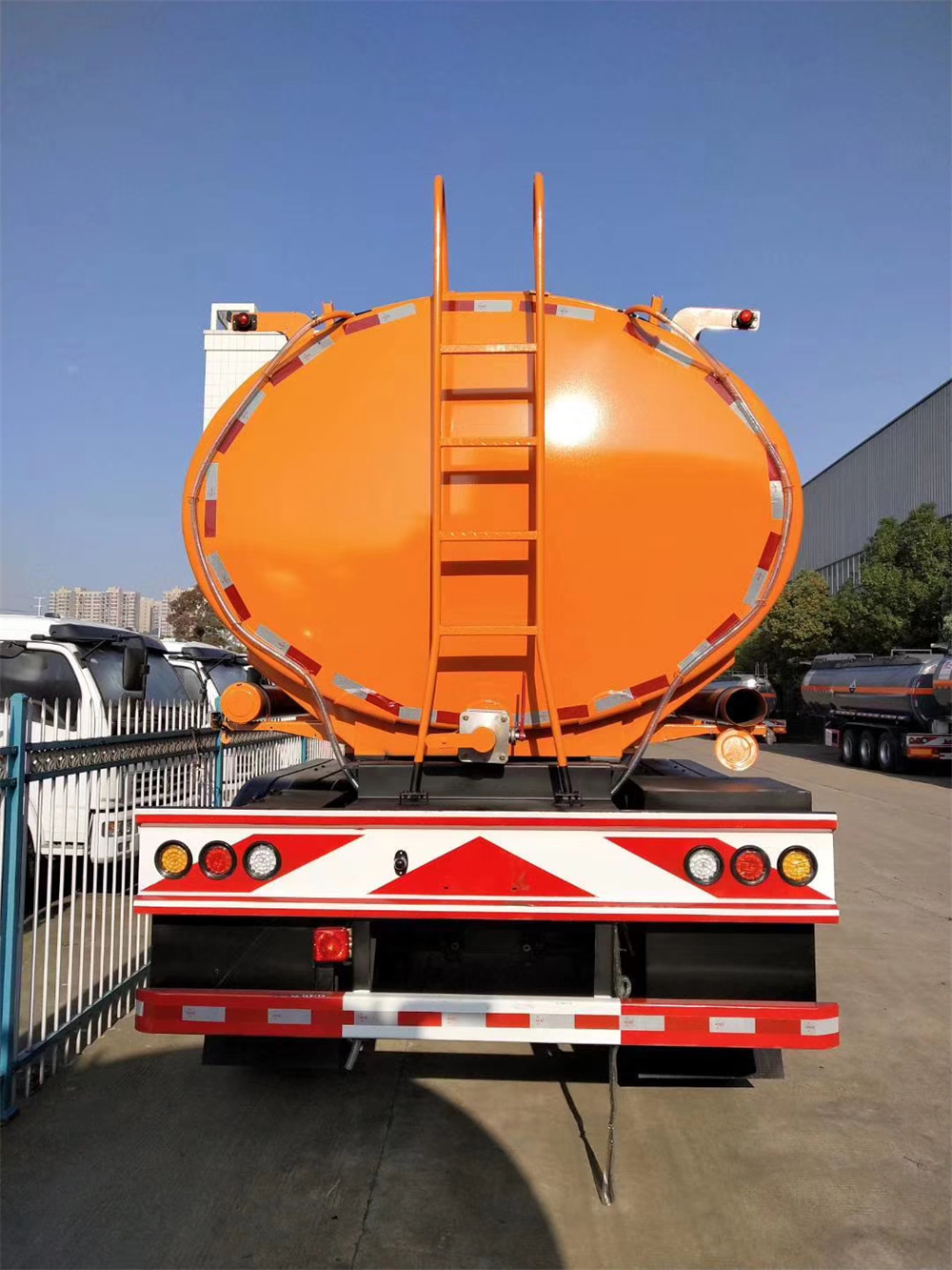 2 Axle 37cbm 37000liter Good Quality Carbon Steel Tank Trailer Diesel Oil Tanker Trailer