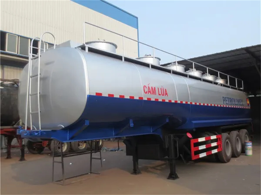 3 Axle 43cbm 43000liter Good Quality Carbon Steel Tank Trailer with 6 Compartment