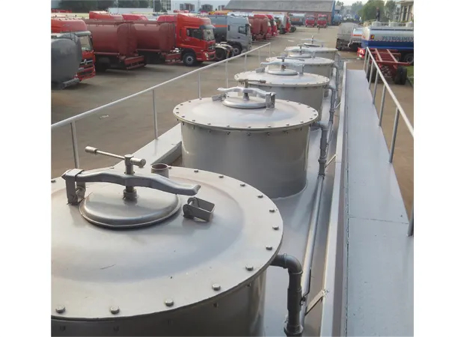 3 Axle 43cbm 43000liter Good Quality Carbon Steel Tank Trailer with 6 Compartment