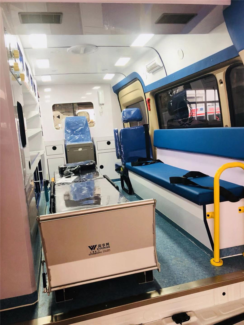 4x2 Foton transport ambulance vehicle