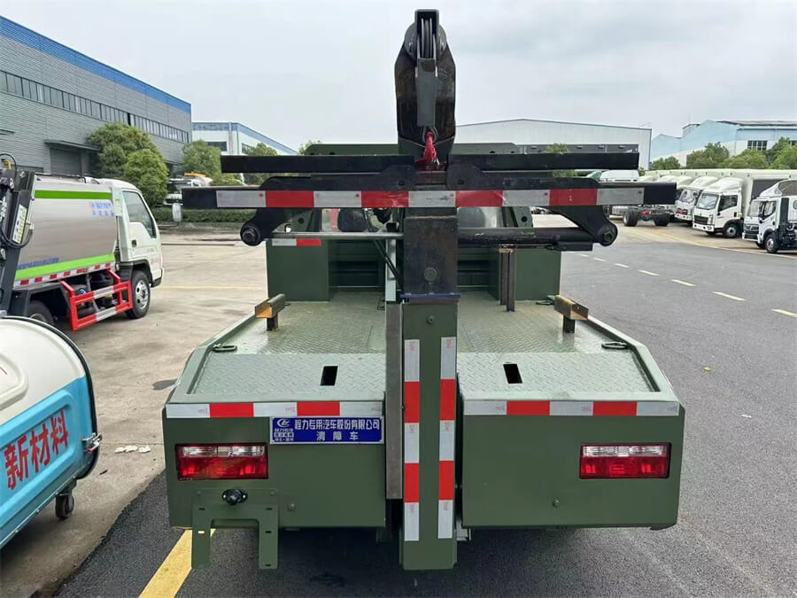 4X4 Military Towing Truck Wrecker Pickup Tow Truck